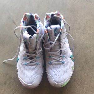 Kyrie Easter limited edition